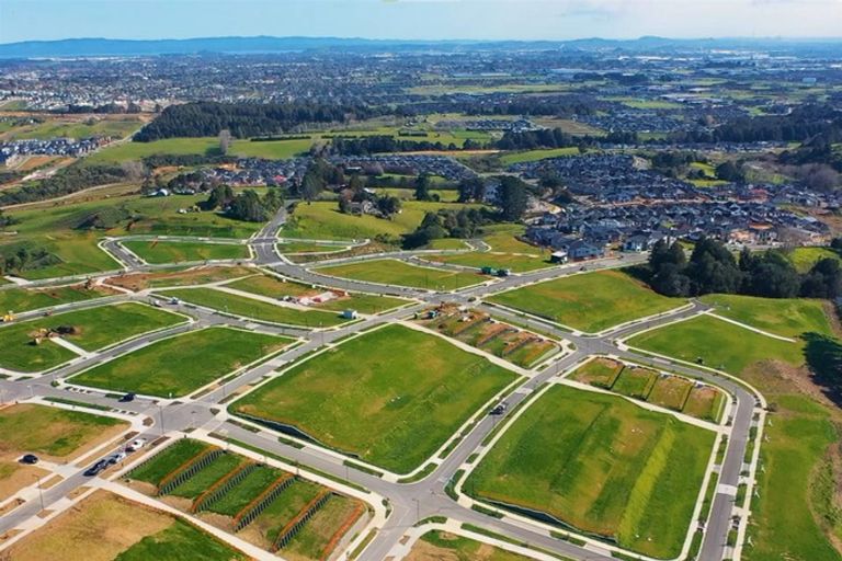 Photo of property in 10 Alluvial Street, Flat Bush, Auckland, 2019
