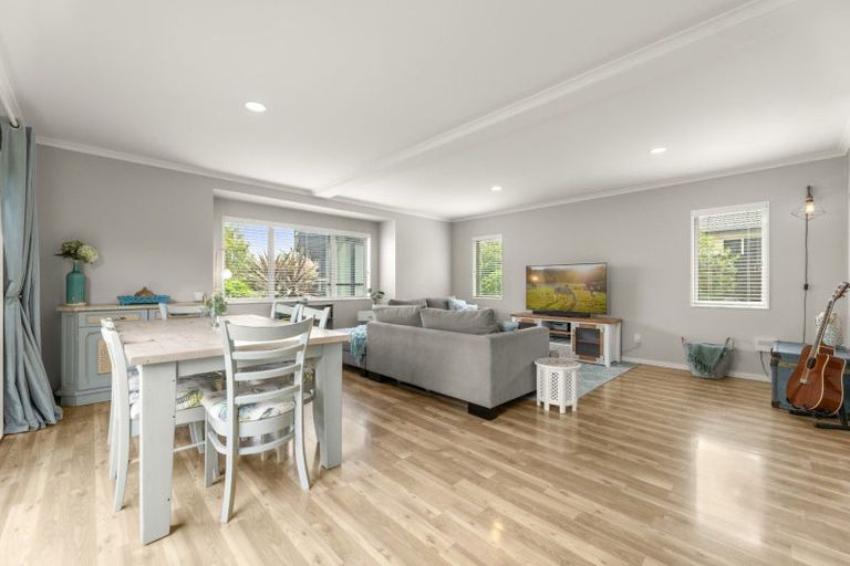 Photo of property in 27 Solander Drive, Welcome Bay, Tauranga, 3112