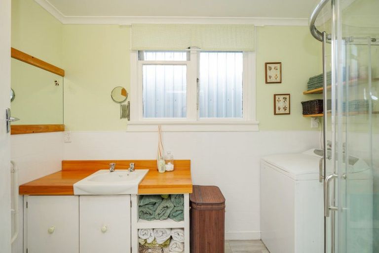 Photo of property in 100 Marama Avenue North, Otatara, Invercargill, 9879