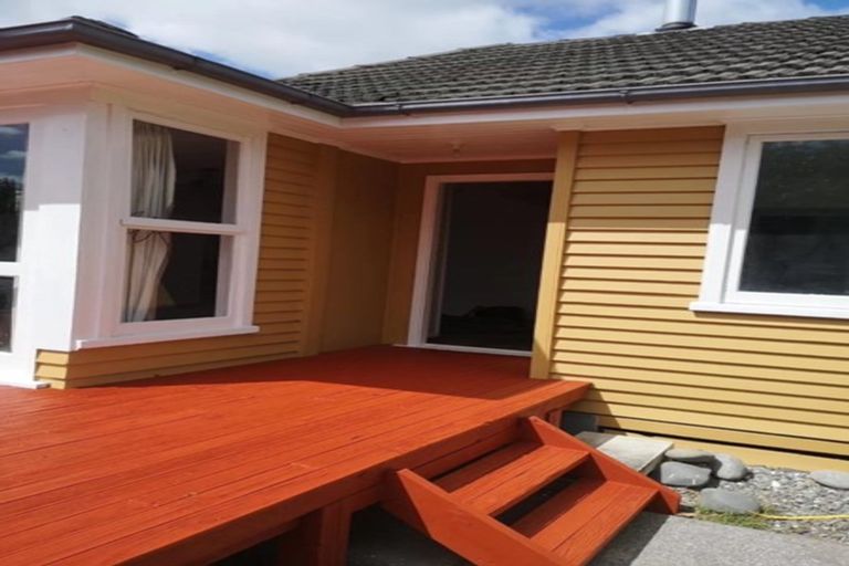 Photo of property in 13 Gregory Avenue, Islington, Christchurch, 8042