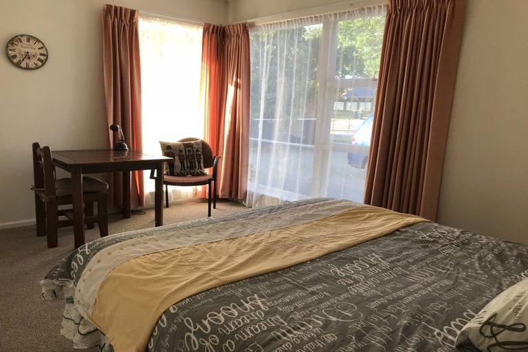 Photo of property in 1/271 Memorial Avenue, Burnside, Christchurch, 8053