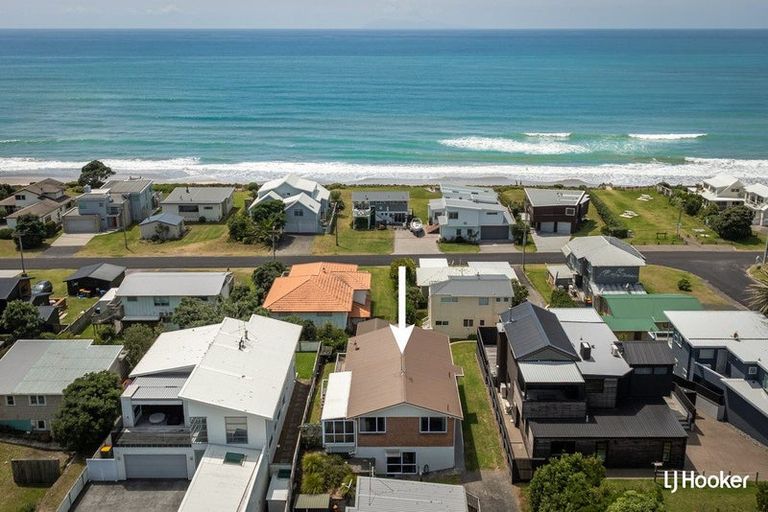 Photo of property in 81b Dillon Street, Waihi Beach, 3611