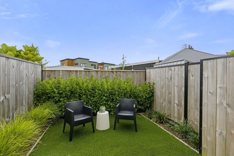 Photo of property in 5/4 Johnston Grove, Taita, Lower Hutt, 5011