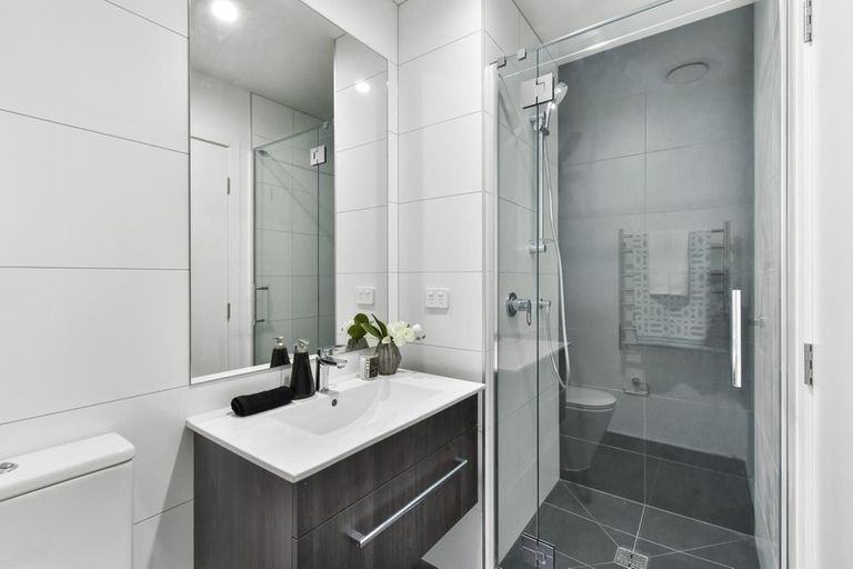 Photo of property in 1006/8 Lakewood Court, Manukau, Auckland, 2104