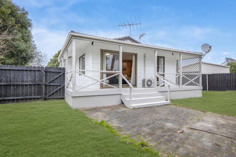 Photo of property in 107 Wattle Farm Road, Wattle Downs, Auckland, 2103