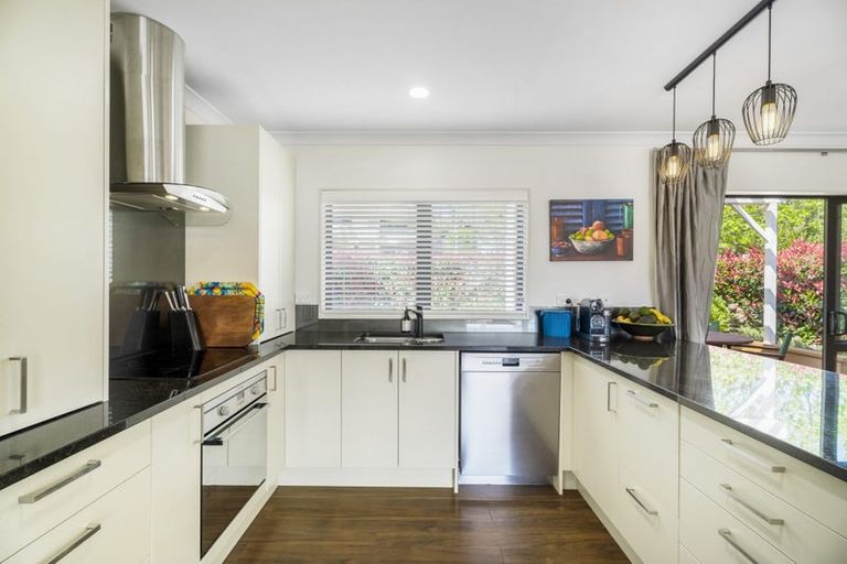 Photo of property in 10 Voyager Drive, Gulf Harbour, Whangaparaoa, 0930