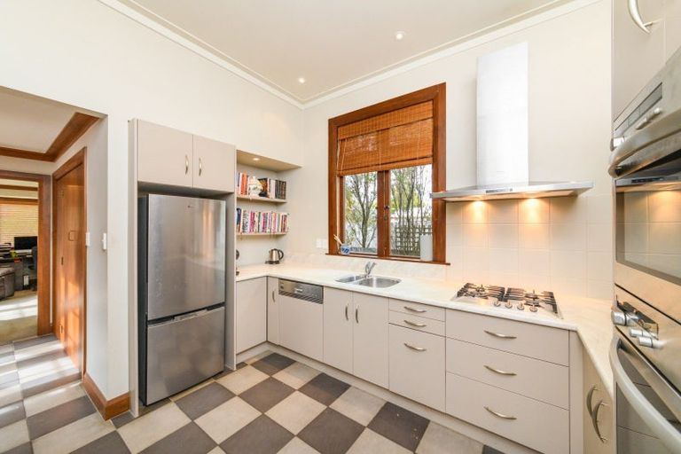 Photo of property in 37 Batt Street, West End, Palmerston North, 4410