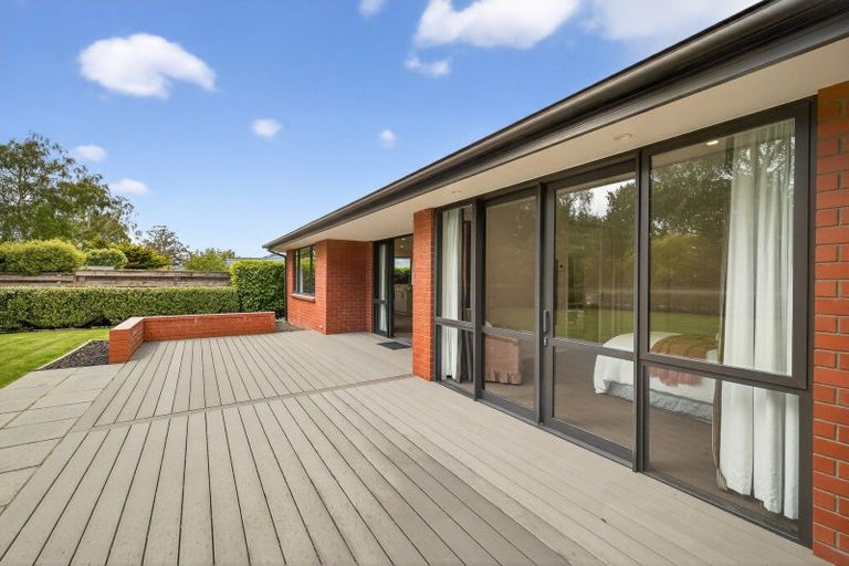 Photo of property in 75 Huntingdon Drive, Rangiora, 7400