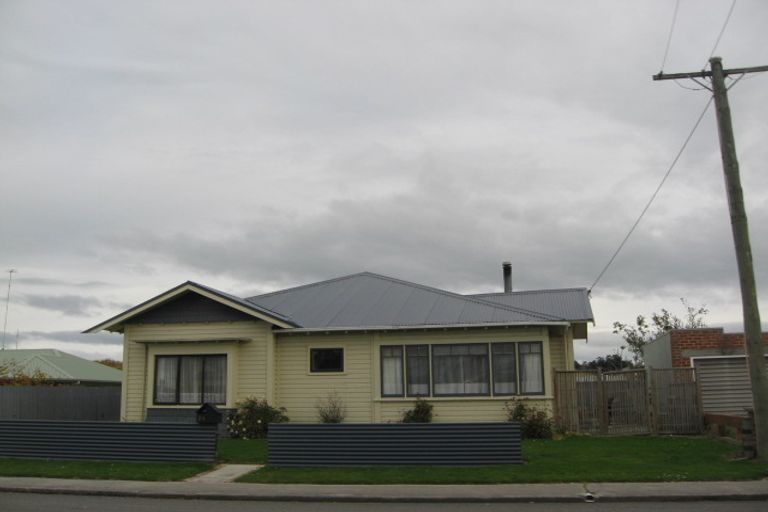 Photo of property in 24 High Street, Balclutha, 9230