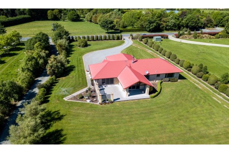 Photo of property in 27 Greig Street, Pleasant Point, 7903