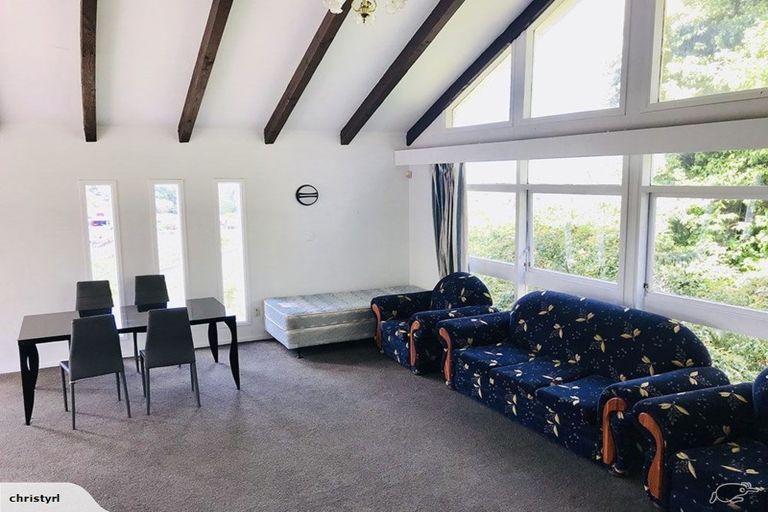 Photo of property in 1/26 Marlborough Avenue, Glenfield, Auckland, 0629