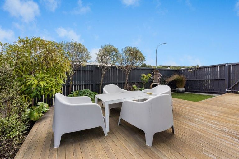 Photo of property in 22 Serenity Crescent, Kelvin Grove, Palmerston North, 4414