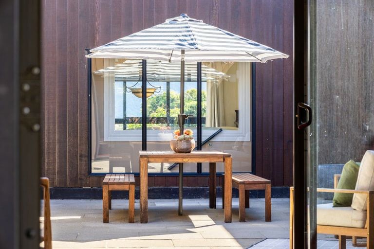 Photo of property in 22 Millennium Hill, Paraparaumu, 5032