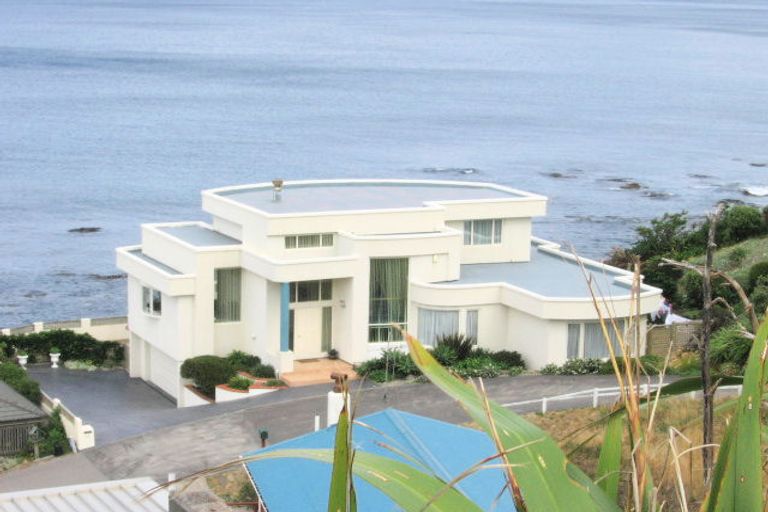 Photo of property in 71 High Street, Island Bay, Wellington, 6023