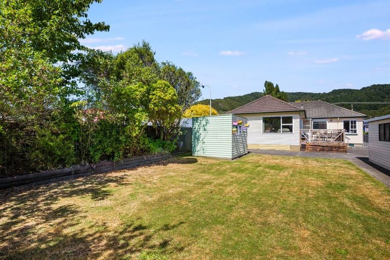 Photo of property in 50 Totara Street, Wainuiomata, Lower Hutt, 5014