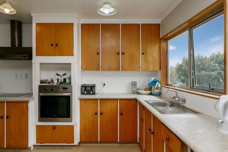 Photo of property in 26 Invergarry Road, Hilltop, Taupo, 3330