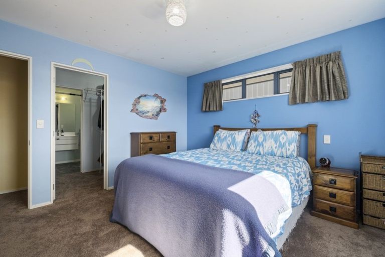 Photo of property in 13 Ash Avenue, Albert Town, Wanaka, 9305