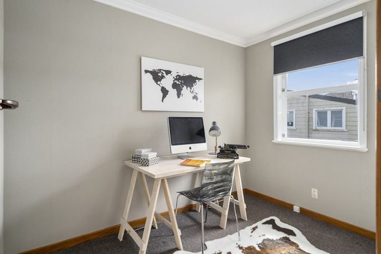 Photo of property in 423 Carrington Street, Upper Vogeltown, New Plymouth, 4310