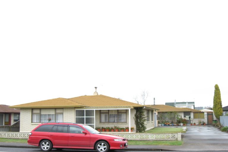 Photo of property in 2/505 Eastbourne Street East, Hastings, 4122