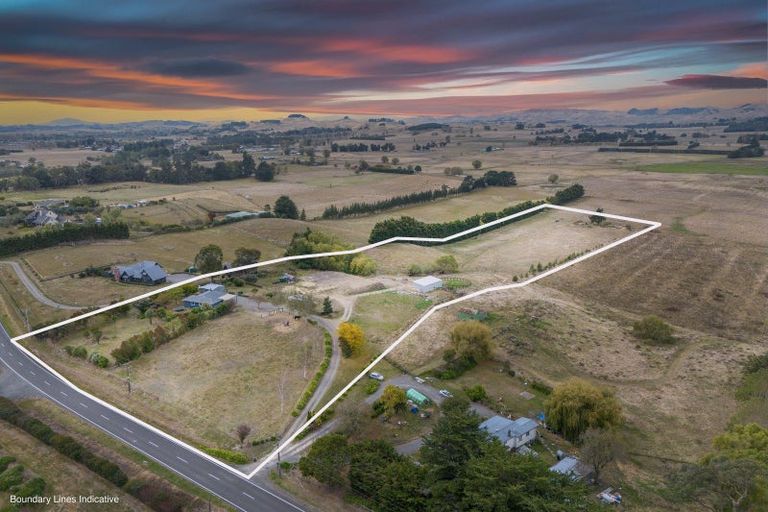 Photo of property in 319 Porangahau Road, Waipukurau, 4282