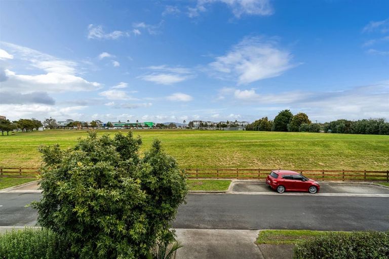 Photo of property in 5 Lockheed Street, Hobsonville, Auckland, 0618