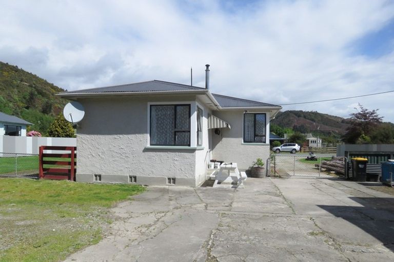Photo of property in 6-8 Munson Street, Reefton, 7830