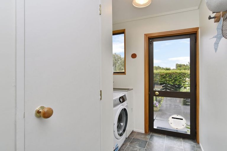 Photo of property in 1 Rockview Place, Mount Pleasant, Christchurch, 8081