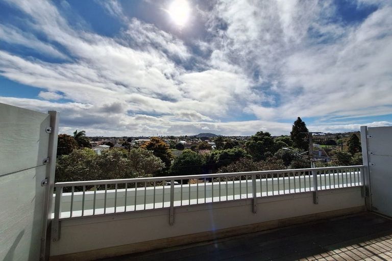 Photo of property in 1b/3 Keystone Avenue, Mount Roskill, Auckland, 1041