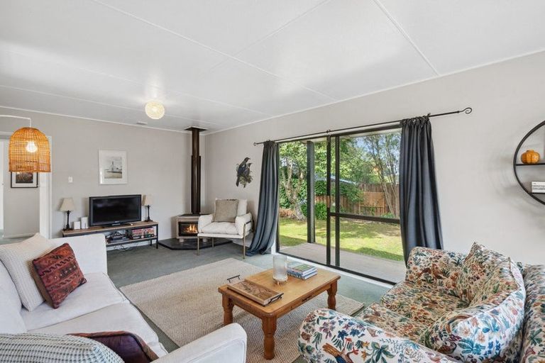 Photo of property in 9 Baillie Crescent, Carterton, 5713