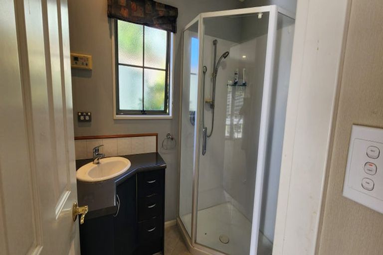 Photo of property in 23 Buckingham Place, Bethlehem, Tauranga, 3110