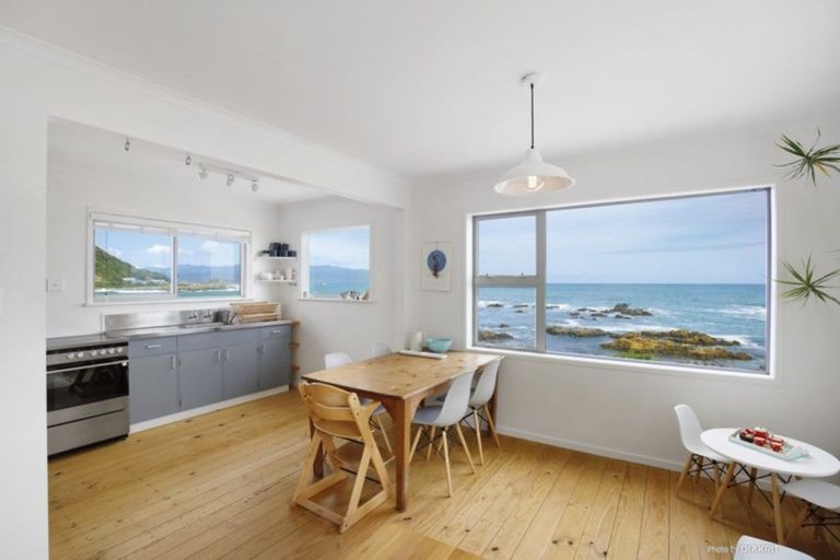 Photo of property in 144 Owhiro Bay Parade, Owhiro Bay, Wellington, 6023