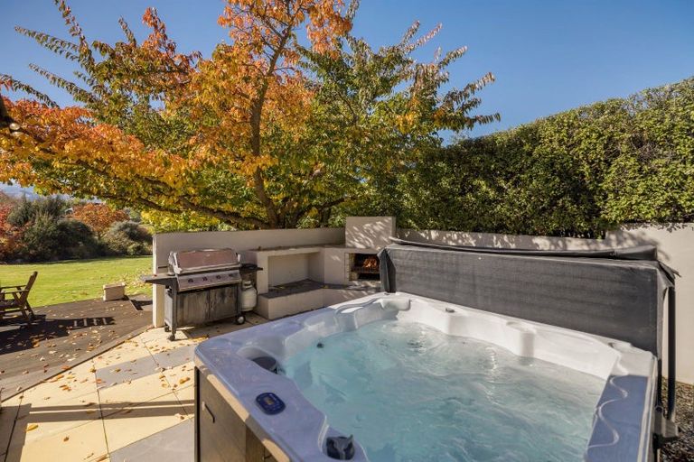 Photo of property in 5 Gretton Way, Lower Shotover, Queenstown, 9371