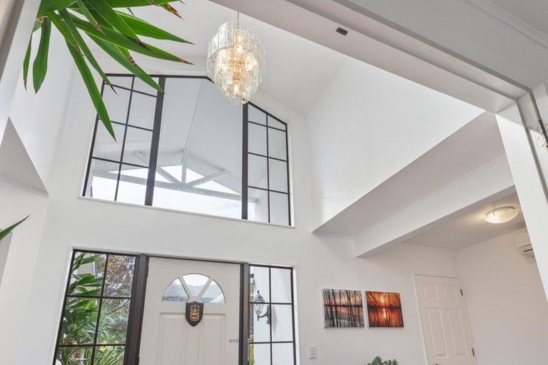 Photo of property in 20 Awanui Drive, Waikanae, 5036