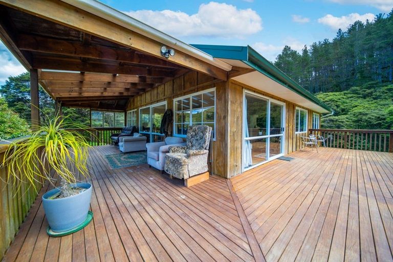 Photo of property in 1697 Russell Road, Helena Bay, Hikurangi, 0184