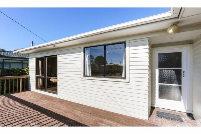 Photo of property in 5 Evans Place, Papakura, 2110