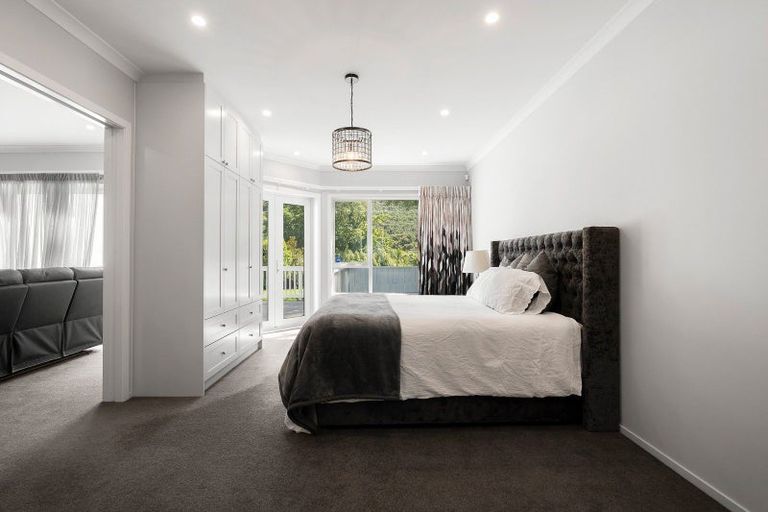 Photo of property in 23 Glenside Road, Glenside, Wellington, 6037