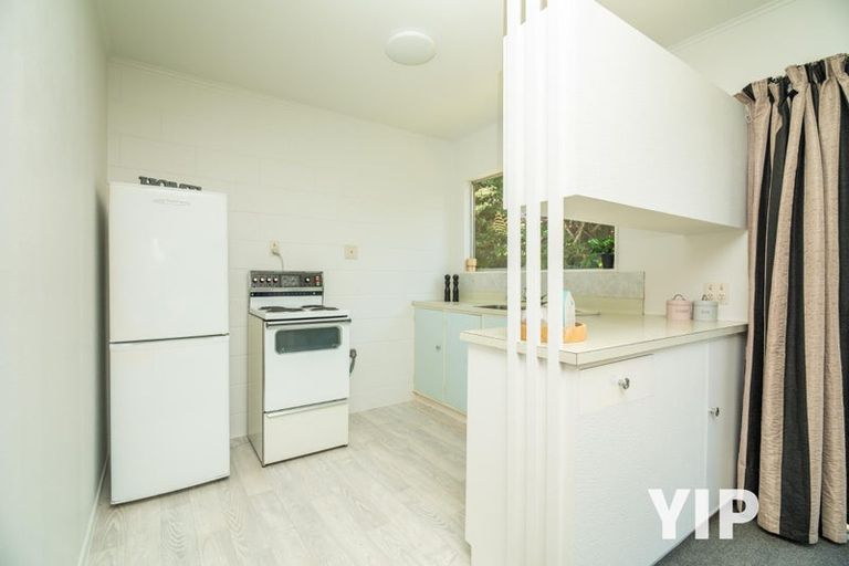 Photo of property in 16a Glen Alton Avenue, Paparangi, Wellington, 6037