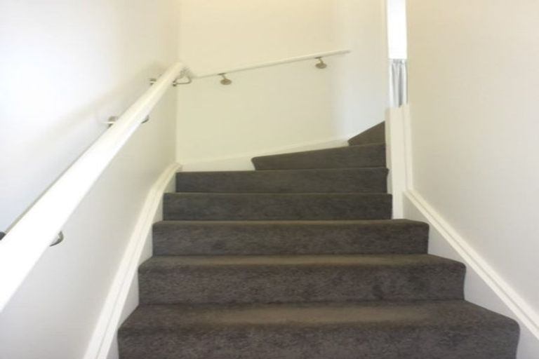 Photo of property in 25/31 Princess Terrace, Newtown, Wellington, 6021