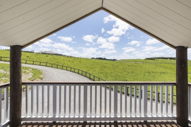 Photo of property in 34 Highland View Drive, Tokomaru, Palmerston North, 4474