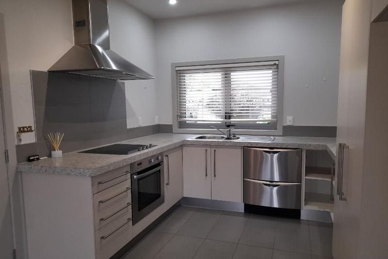 Photo of property in 23 Parata Street, Two Mile Bay, Taupo, 3330