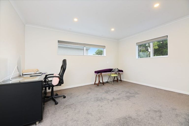 Photo of property in 59 Sunshine Boulevard, Sunnyvale, Auckland, 0612