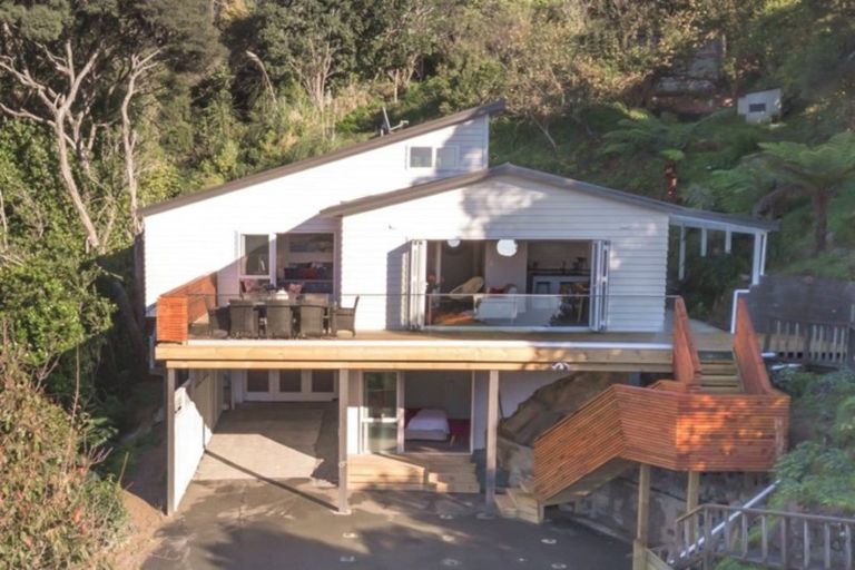 Photo of property in 188 Paremata Road, Paremata, Porirua, 5024