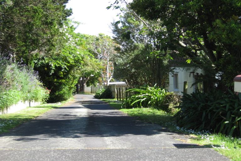 Photo of property in 11 Hastie Avenue, Mangere Bridge, Auckland, 2022
