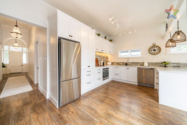 Photo of property in 17 Oriental Street, Petone, Lower Hutt, 5012