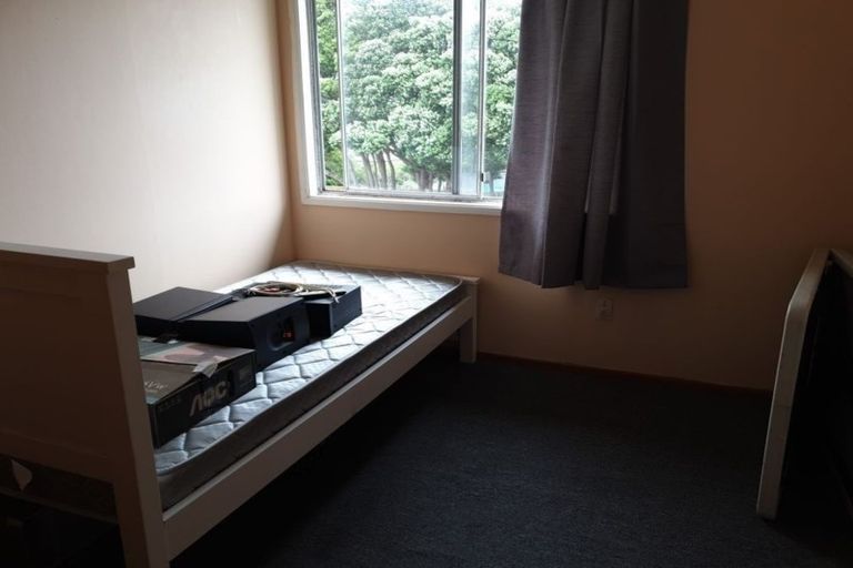 Photo of property in 1 Mana Avenue, Titahi Bay, Porirua, 5022