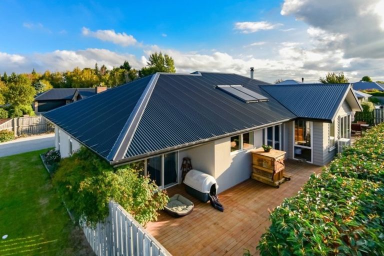 Photo of property in 22 Pemberton Drive, Darfield, 7510