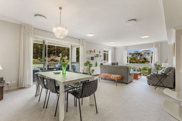 Photo of property in 24 Eaves Bush Parade, Orewa, 0931