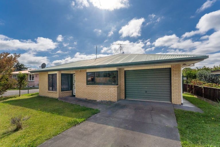 Photo of property in 1/86 Mclauchlan Street, Springlands, Blenheim, 7201