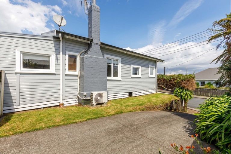 Photo of property in 7 Henui Street, Strandon, New Plymouth, 4312