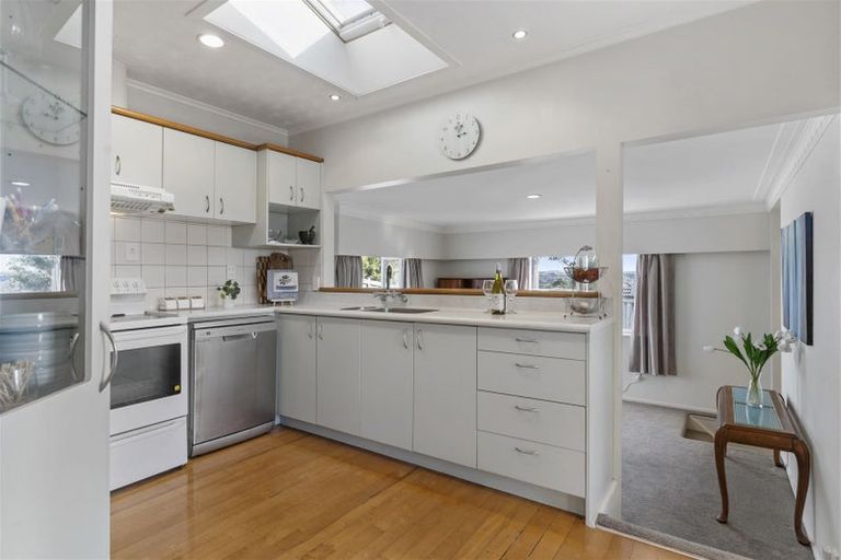 Photo of property in 3 Aeroview Drive, Beach Haven, Auckland, 0626